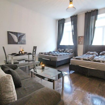 23Sam Apartment Vienna 23 Malfattigasse Luaran gambar