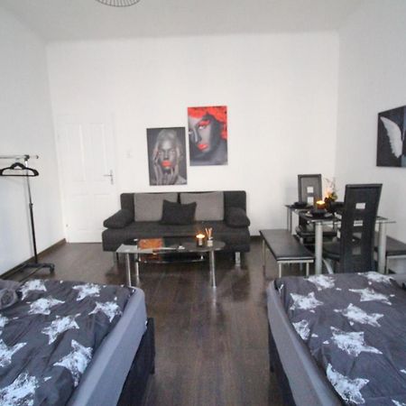 23Sam Apartment Vienna 23 Malfattigasse Luaran gambar