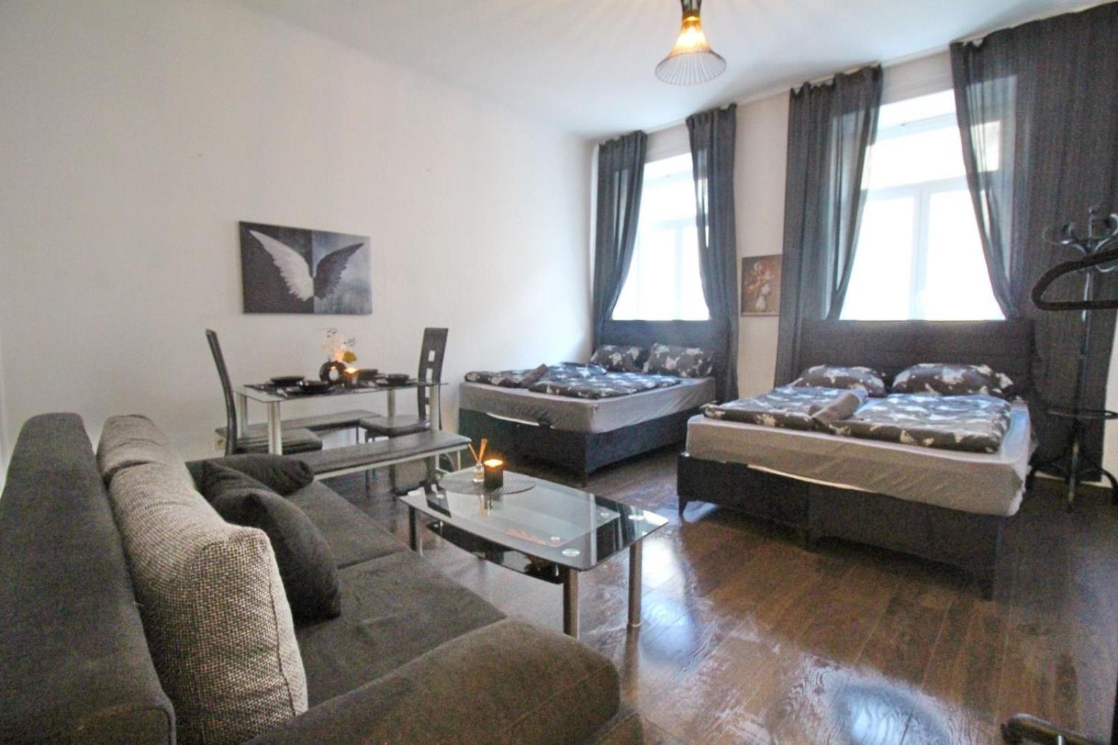 23Sam Apartment Vienna 23 Malfattigasse Luaran gambar