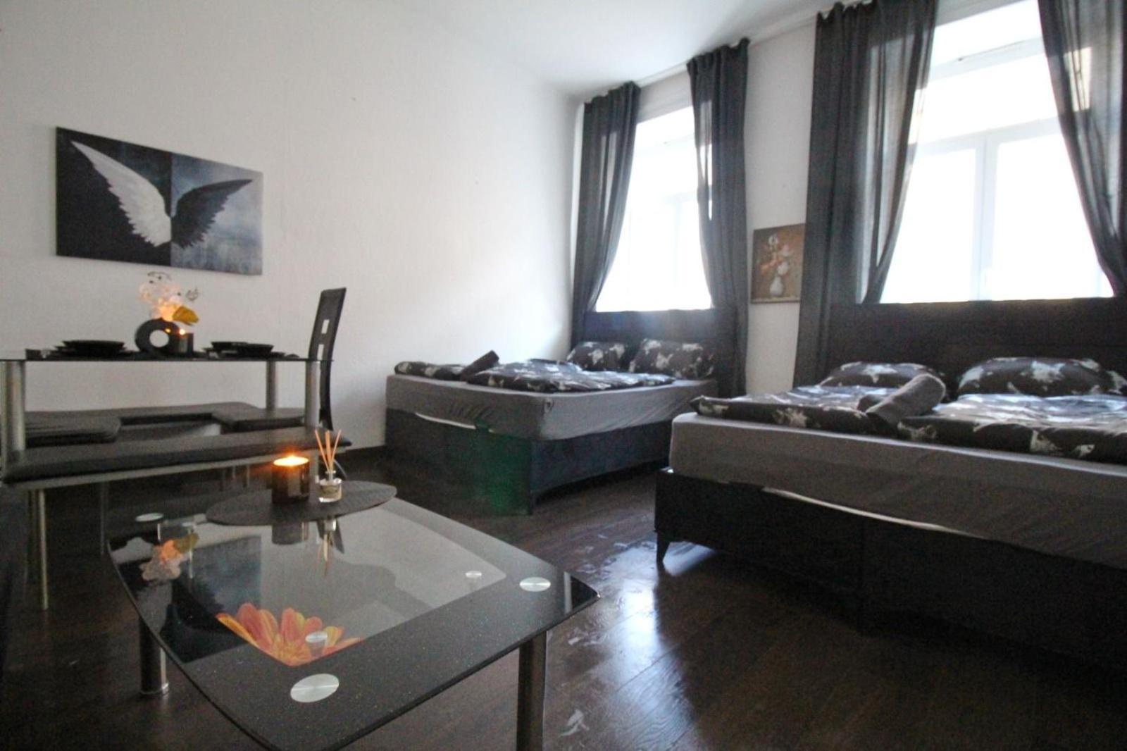 23Sam Apartment Vienna 23 Malfattigasse Luaran gambar